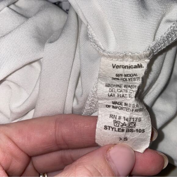 Veronica M White Ruffle Off-the-Shoulder Flounce Romantic Bodysuit Size XS - Picture 5 of 7